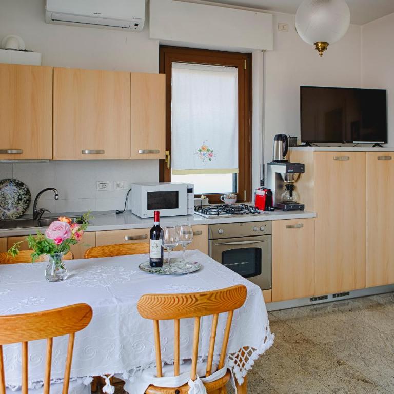 CASA GINEV Room & Apartments - Two-Bedroom Apartment with Terrace - 6