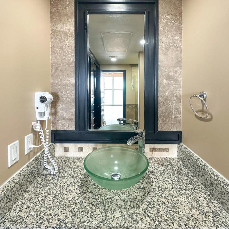 Wake Up Close to the Ocean in this 2BR Condo - Apartamento - 24