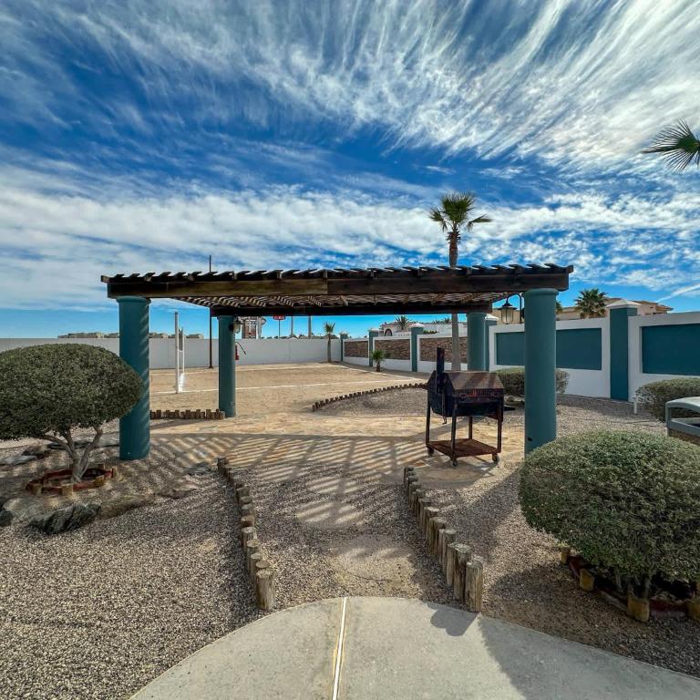 Wake Up Close to the Ocean in this 2BR Condo - Apartamento - 46