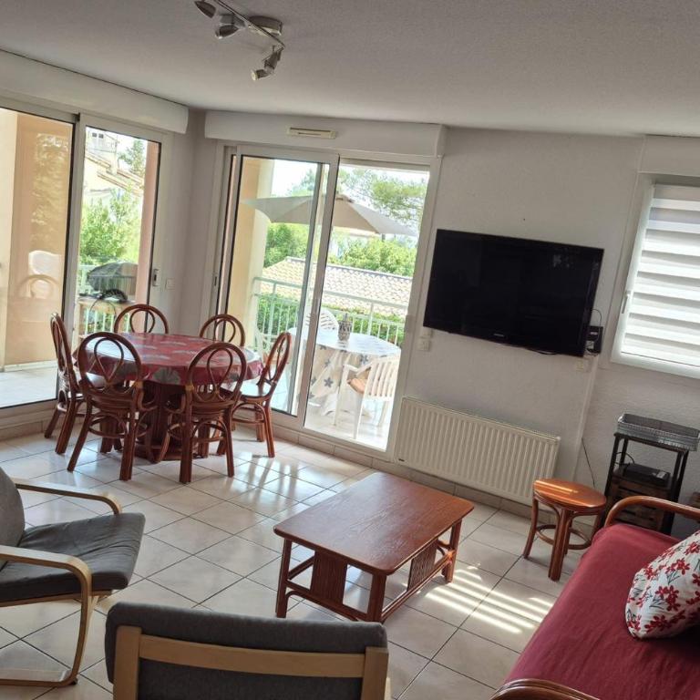 Large T4 with pool terrace and beach on foot - Apartamento - 3