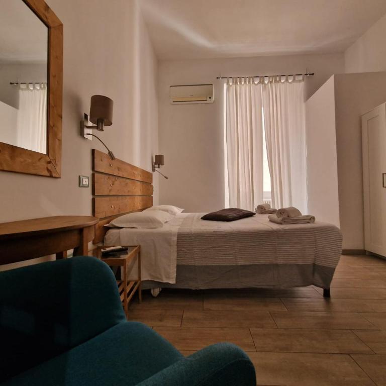 Chez Luna - Double Room with Private Bathroom - 3