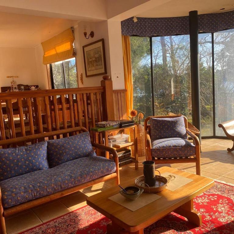 Casa en la Playa Grande Pucon - Four-Bedroom House - 11
