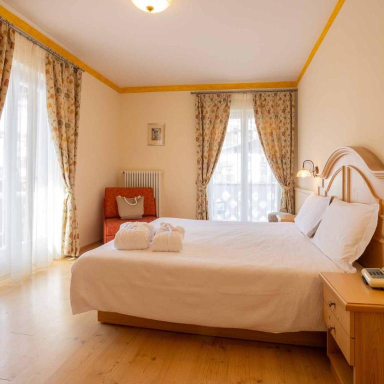 Hotel Crepei - Camera King Superior - 13