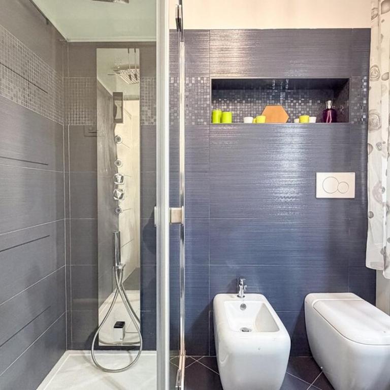 Family 2BR Apartment with Balcony, Near Metro - Appartamento con 2 Camere da Letto - 10
