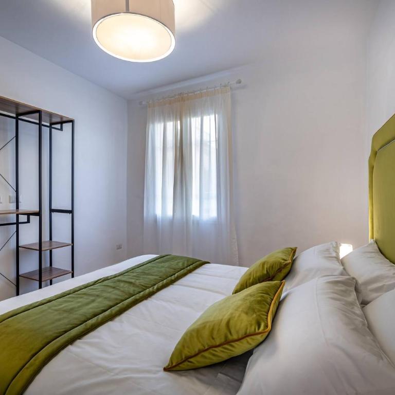 JCL first apt in the hearth of Florence - Appartamento con 3 Camere da Letto - 11