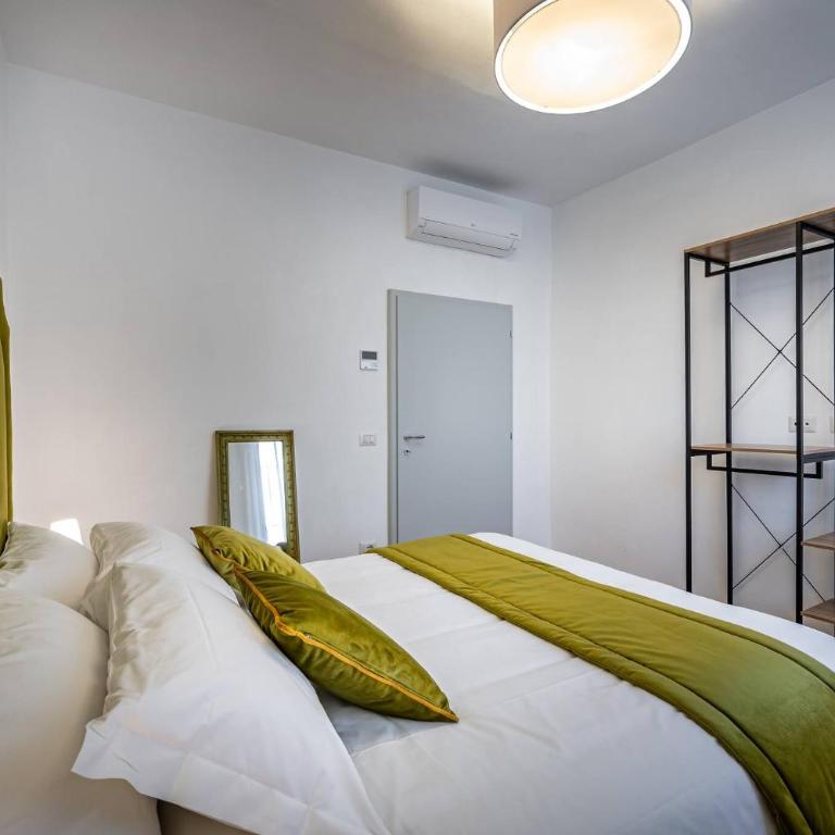 JCL first apt in the hearth of Florence - Appartamento con 3 Camere da Letto - 13