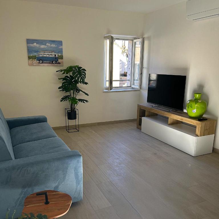 Antico Borgo San Zeno - Appartamento con 2 Camere da Letto - 4