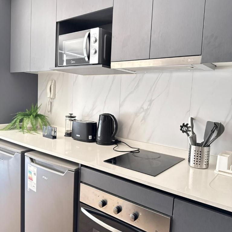 New Studio Alameda - One-Bedroom Apartment - 11