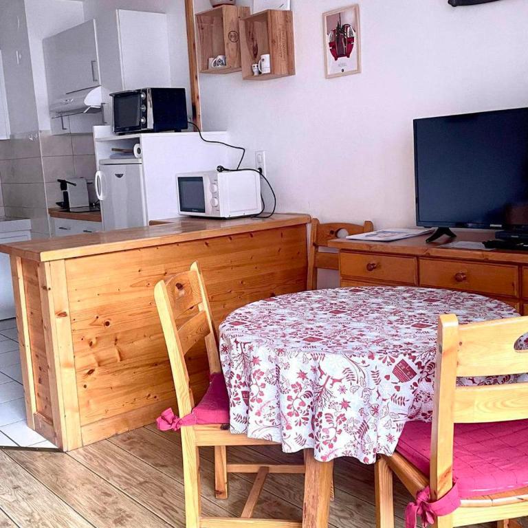 Studio 2* pour 2 pers avec wifi et parking, centre station - Studio - 14