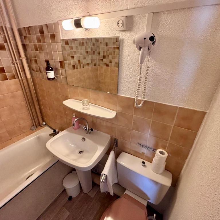 Hotel de la gare des Ecrins - Chambre Familiale - 3