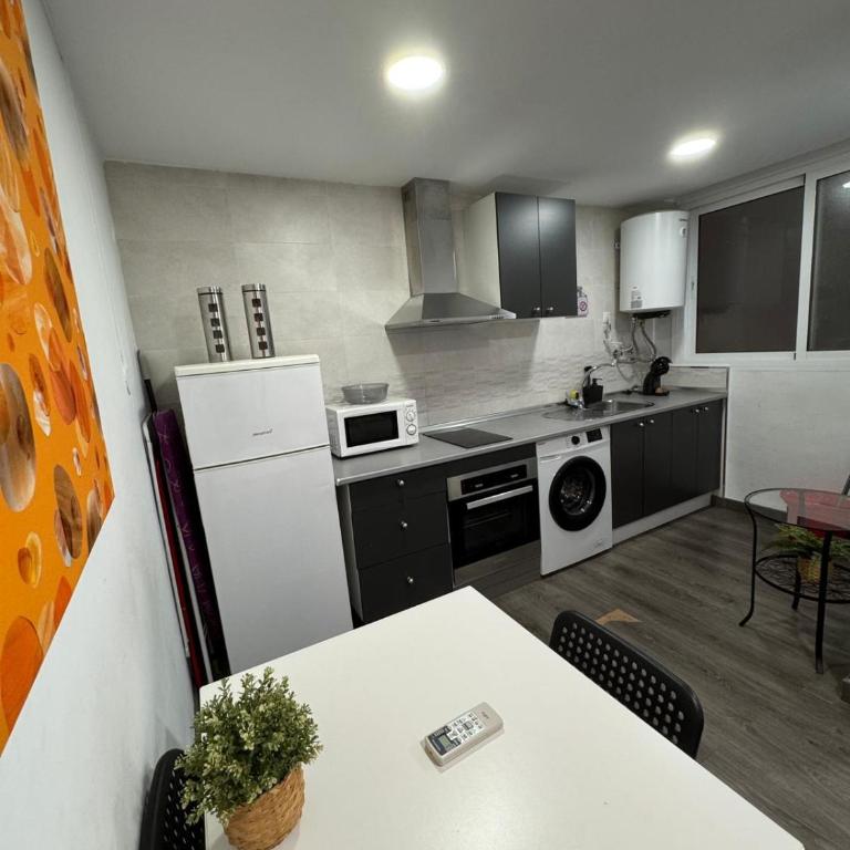 Sostoa Rooms - Habitación Doble con baño compartido - 3