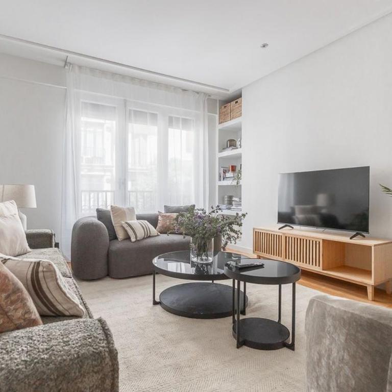 Stunning spacious -3Bdr 25Baths -Salamanca - Apartamento - 4