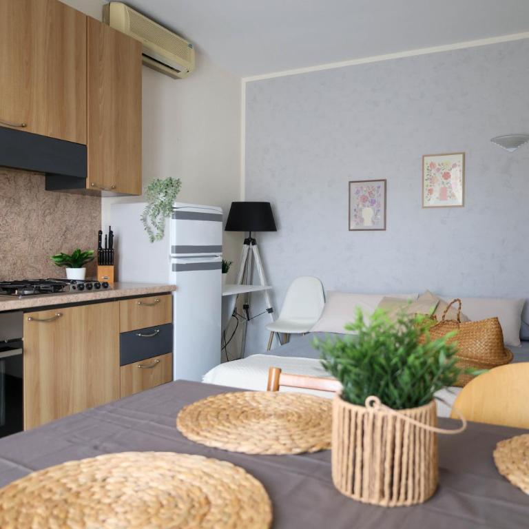 Erny 9 By Case al Lago - Appartamento - 3