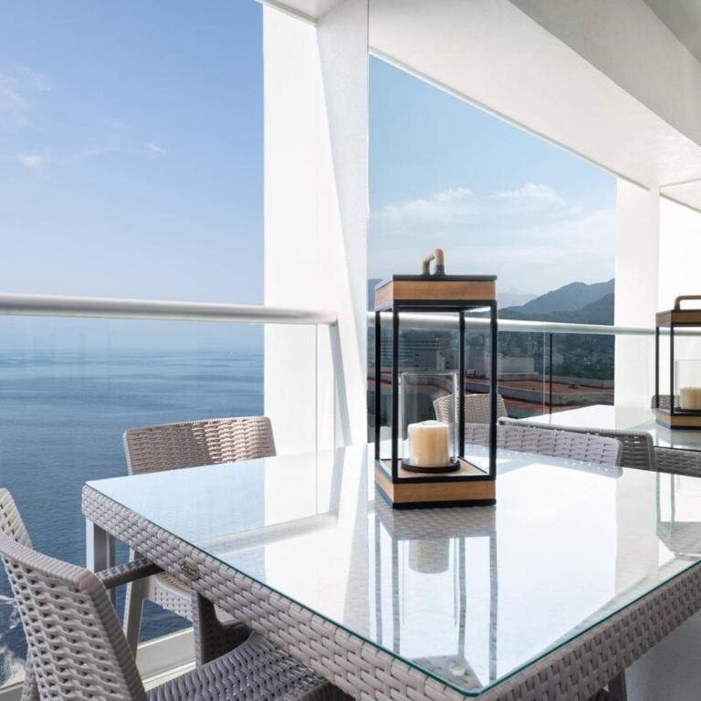 13th Floor Oceanfront 8 Pools 500Mbps - One-Bedroom Apartment - 16
