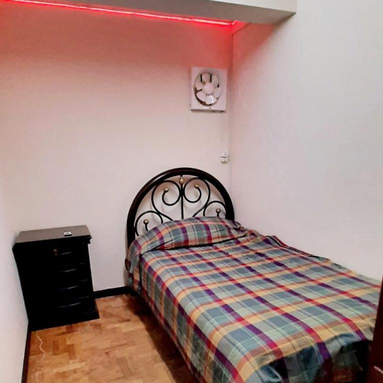 A centrally located apartment - Room #1583787801 - 5