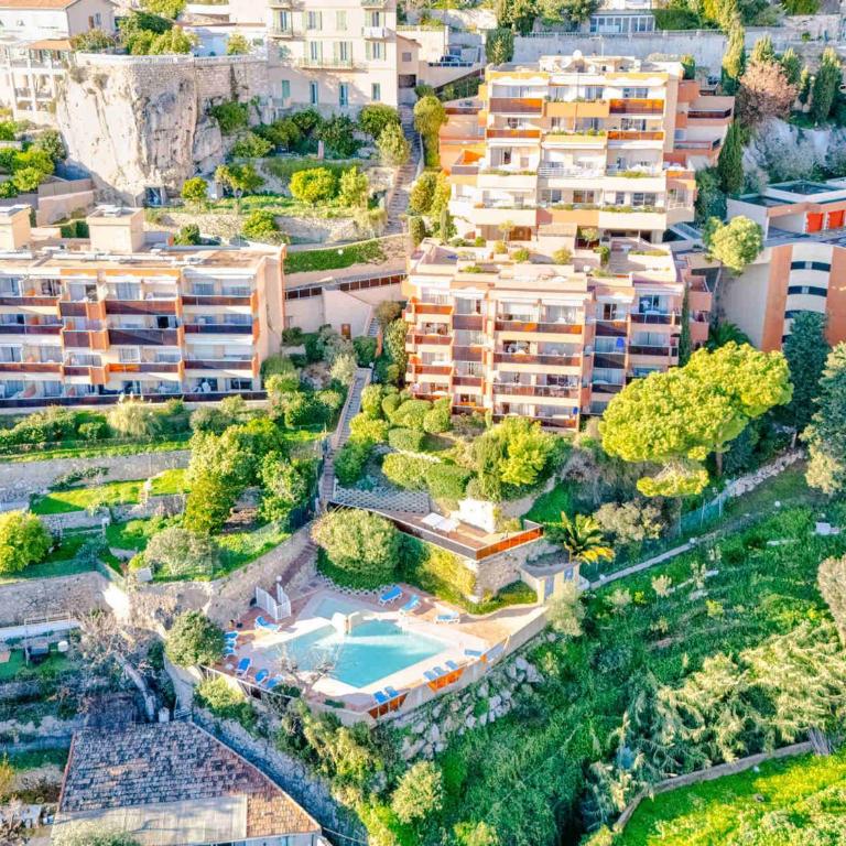 Appartement 6 pers, 2 chambres avec Wi-Fi à Roquebrune-Cap-Martin - FR-1-827-33 - Appartement - 13