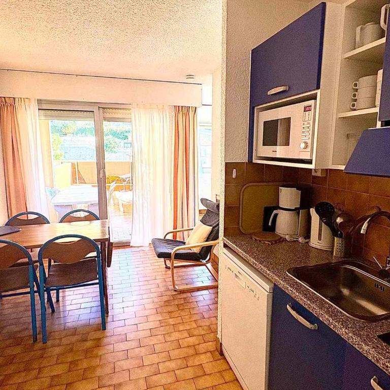 Studio 6 pers. avec Wi-Fi et balcon vue mer - FR-1-827-53 - Studio - 13