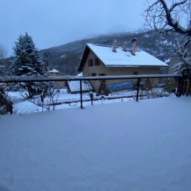 Mountain getaway in Saint-Chaffrey - Appartement - 20