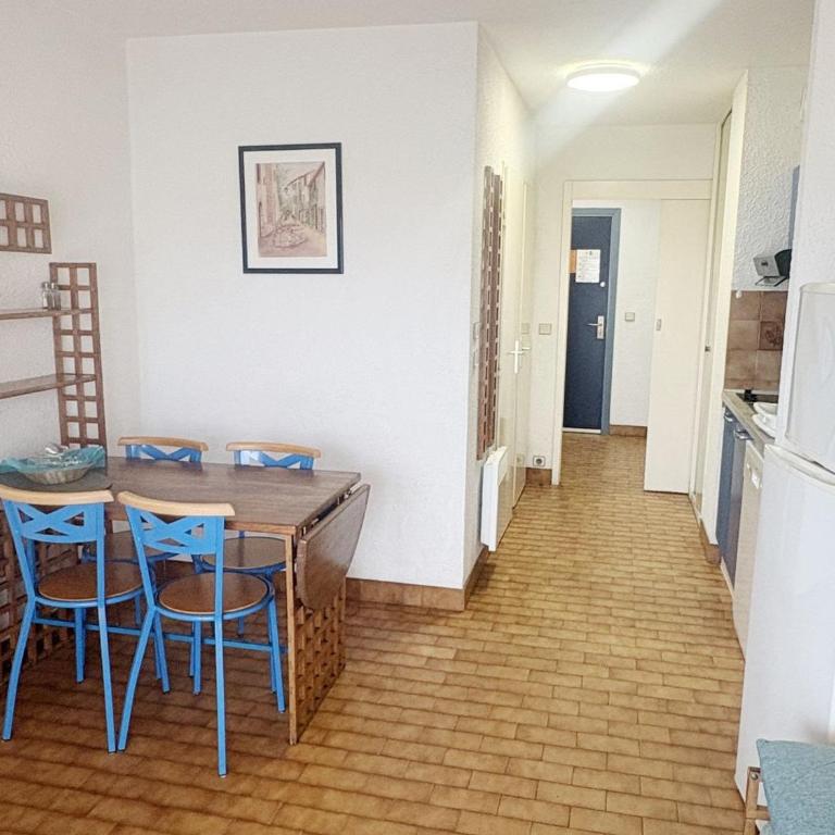 Studio 4 pers. avec Wi-Fi, terrasse - FR-1-827-61 - Studio - 14