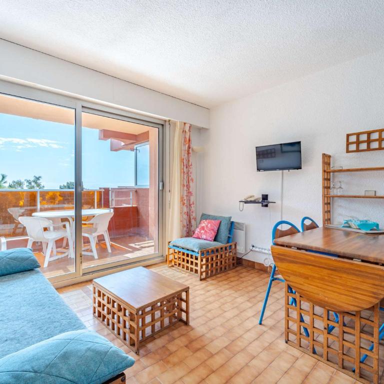 Appartement 8 personnes, terrasse, Wi-Fi, vue mer - FR-1-827-34 - Appartement - 11