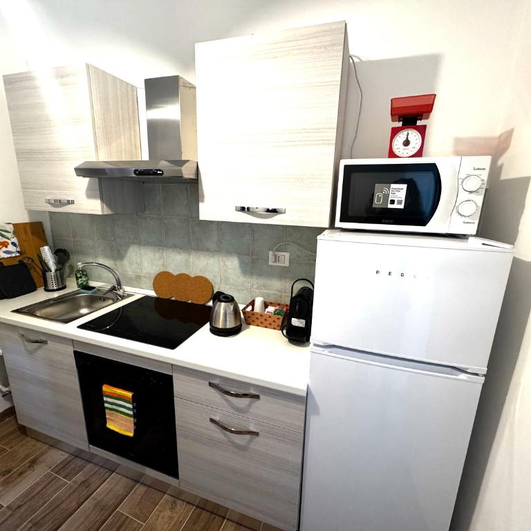 St Peter's Alley - One-Bedroom Apartment with Balcony - 15