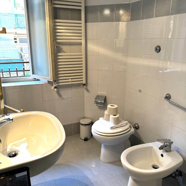 St Peter's Alley - One-Bedroom Apartment with Balcony - 18