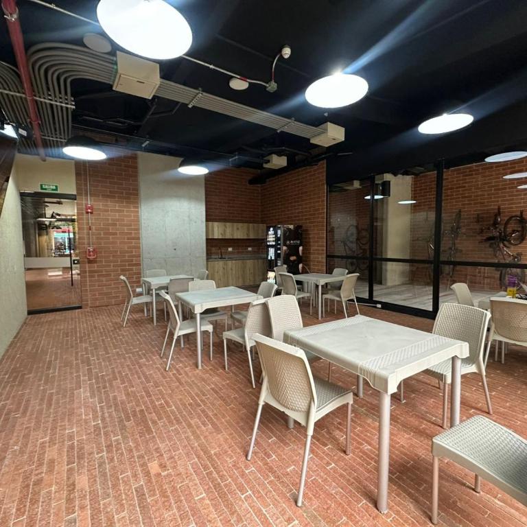 APARTAESTUDIO UNIVERSITARIO/CENTRO DE BOGOTA/TURISTICO - One-Bedroom Apartment - 75