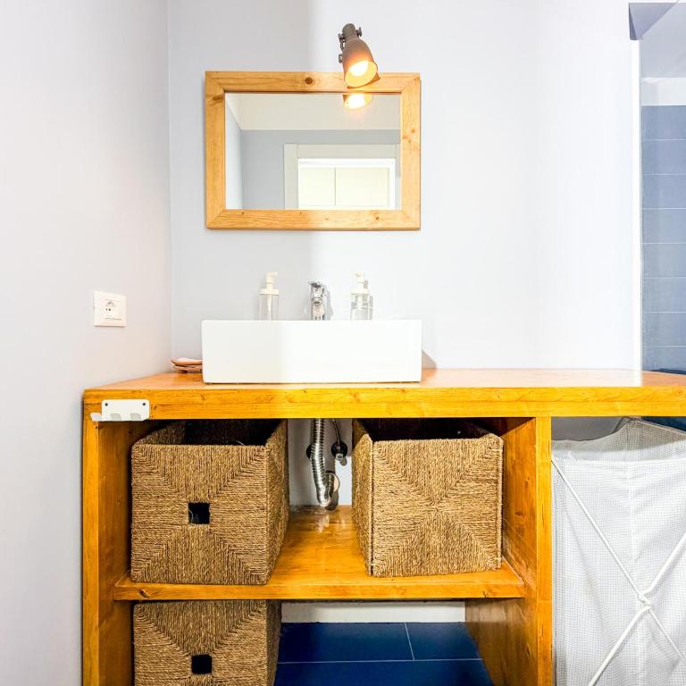 Modern Two-Room Apartment with Balcony 2km from the Center - Appartamento con 1 Camera da Letto e Balcone - 15