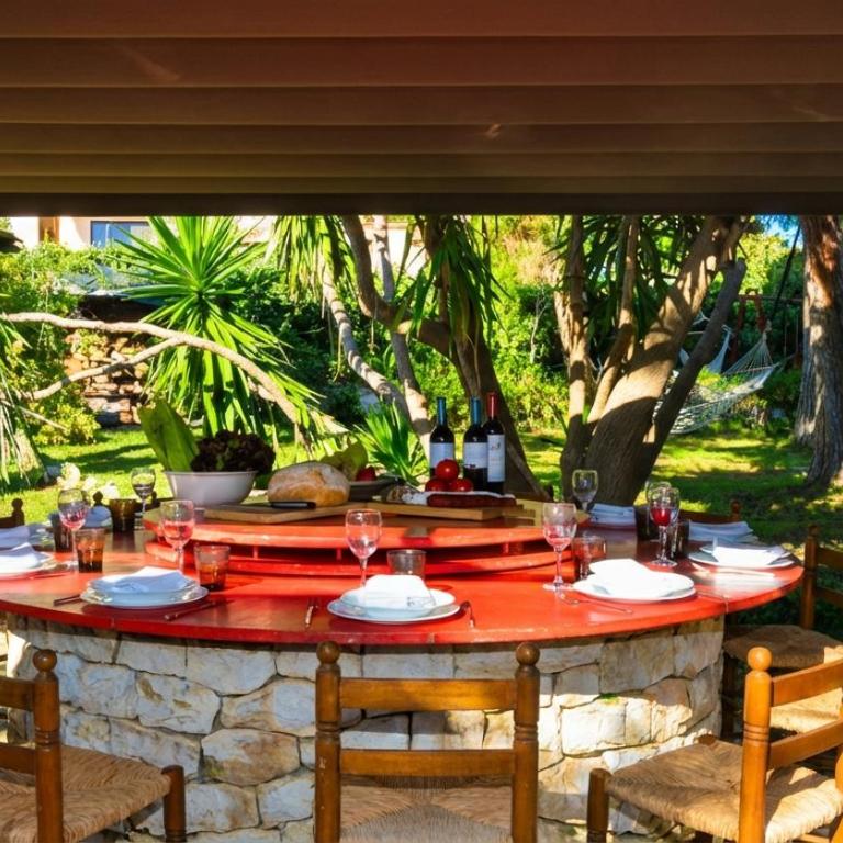 Villa Sitges El Ranch Amaizing Outdoor Areas Beaches at 5 minutes walk Sitges at 15 min drive AC Pool Jacuzzi & Garden XXL - Villa - 12