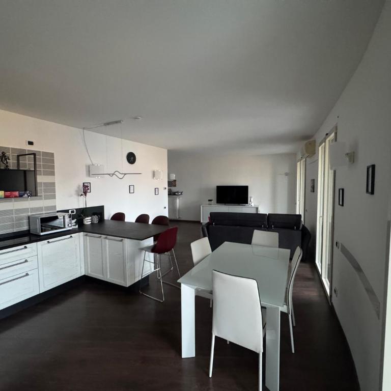 Lanternalba appartamento con vista sul porto antico - Two-Bedroom Apartment - 3