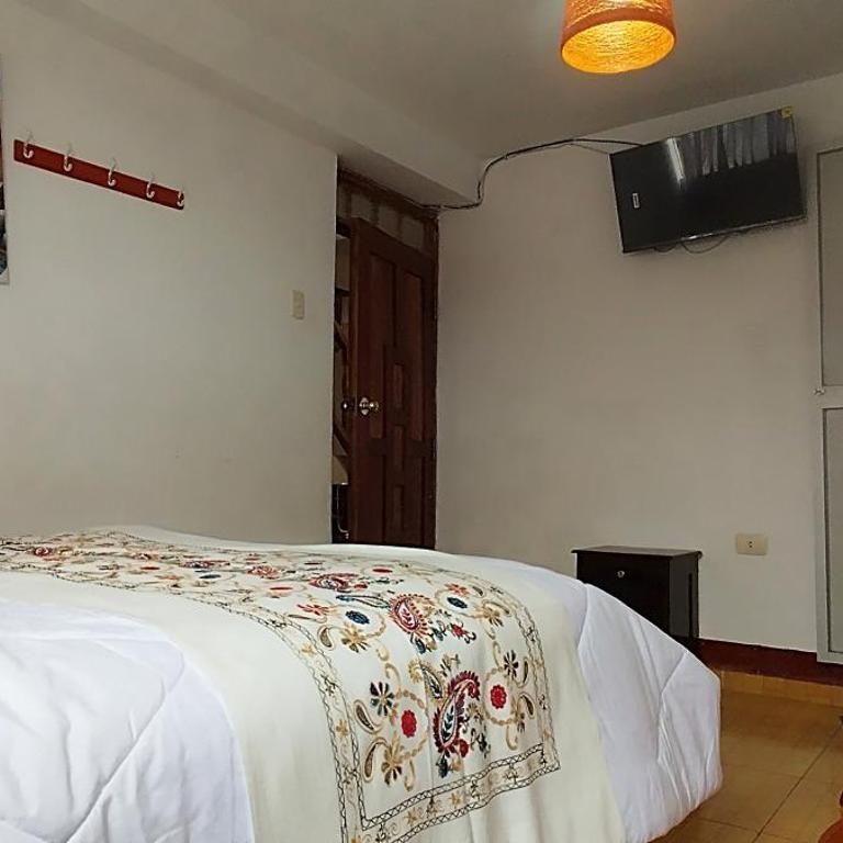 Hospedaje Tikari - Double Room with Private Bathroom - 3