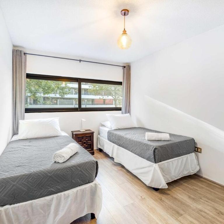 Thayer Home Apartment near Costanera y MUT - Room #1583850201 - 2