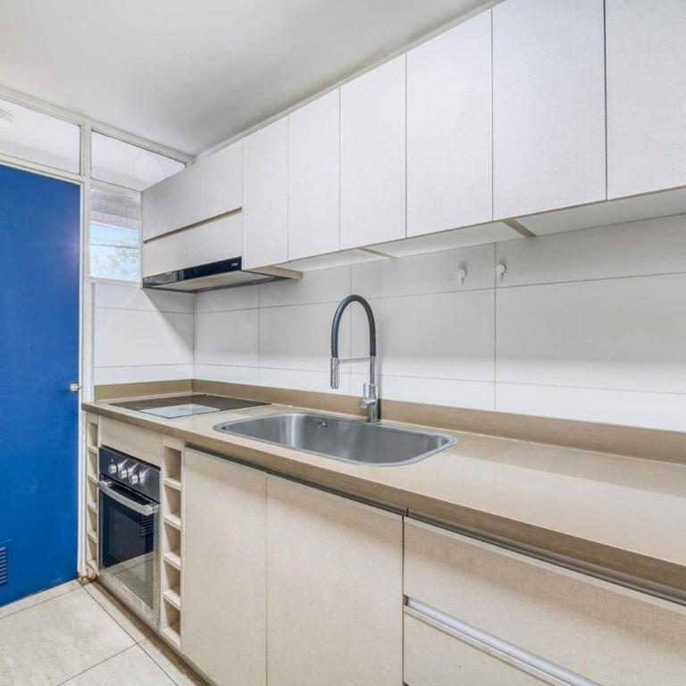 Thayer Home Apartment near Costanera y MUT - Room #1583850201 - 7