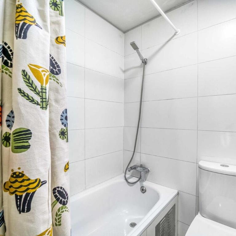Thayer Home Apartment near Costanera y MUT - Room #1583850201 - 11