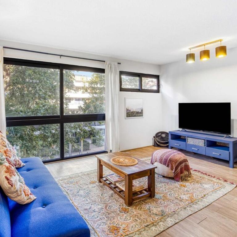 Thayer Home Apartment near Costanera y MUT - Room #1583850201 - 13