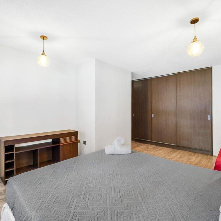 Thayer Home Apartment near Costanera y MUT - Room #1583850201 - 14