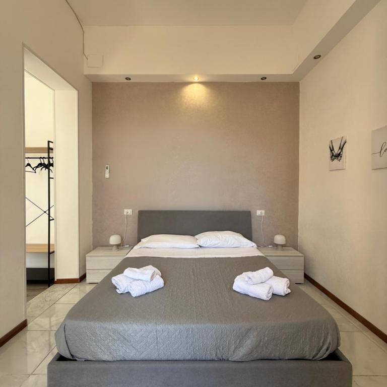 GUEST HOUSE BOSCO - Deluxe Double Room with Balcony - 4