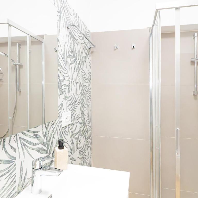 Riva RealEstate - Lake Central Suite - Appartamento con 1 Camera da Letto - 15