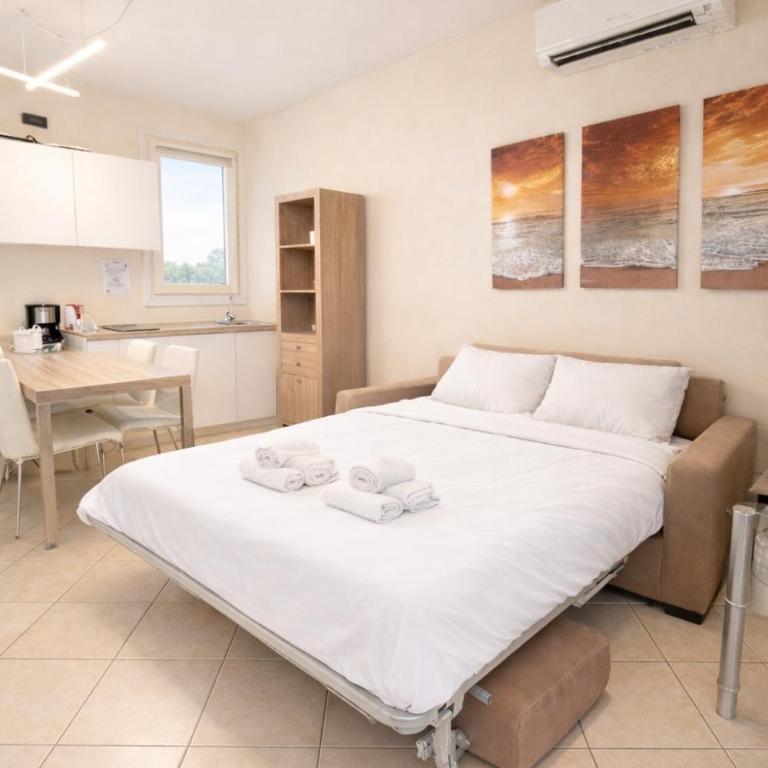 Lake Garda Apartment with Pool, Private Garden & Parking - Appartamento con 1 Camera da Letto - 10