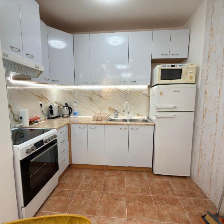 Stanković Luxe Residence - Rotkvarija - Apartman sa 2 Spavaće Sobe - 7