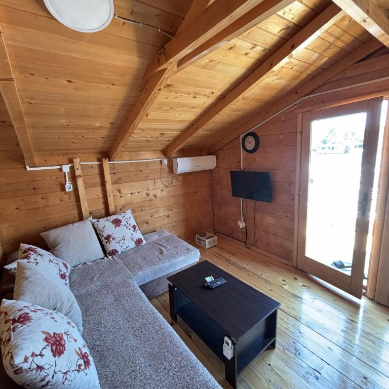 Ada Bojana River House 1 - Three-Bedroom House - 11