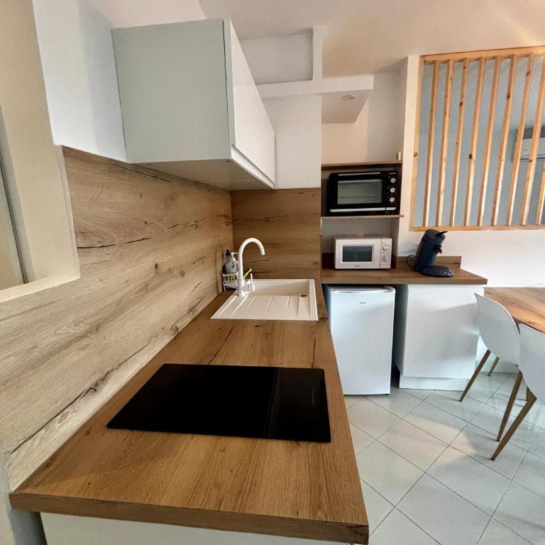 Studio with access to pool - Appartement 1 Chambre - 5
