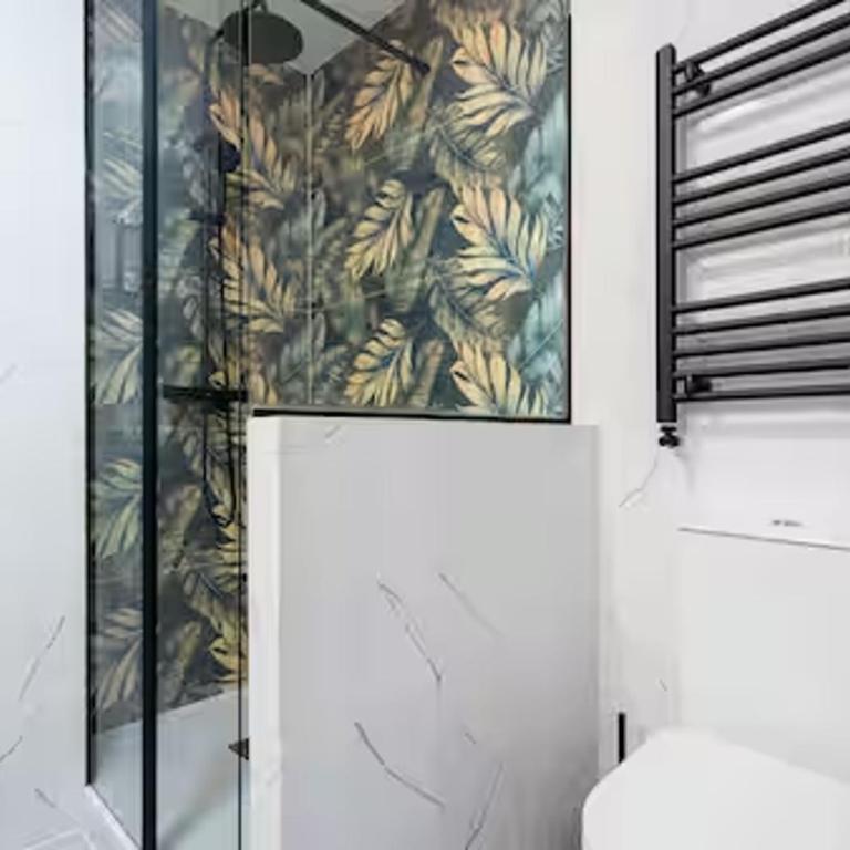 Ciudad Lineal Modern Apartment - 3 Bdrms-2 bath - Three-Bedroom Apartment - 30