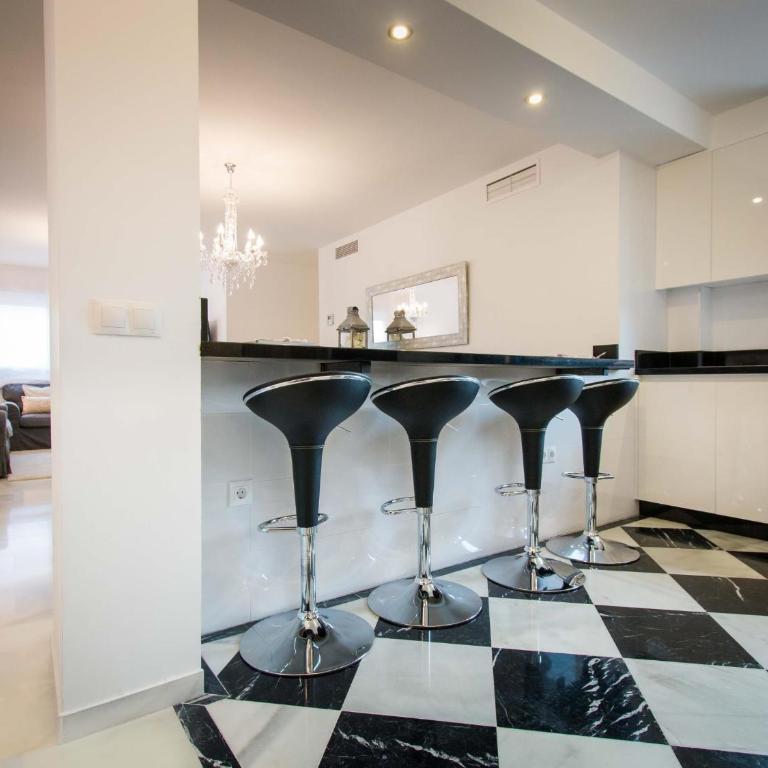 Holidays2Malaga Cuarteles Premium AACC Central - Apartamento de 3 dormitorios - 40