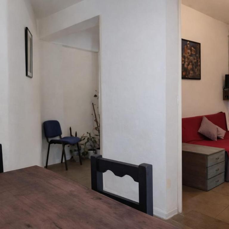 ApartTTL - Room #1583881601 - 6