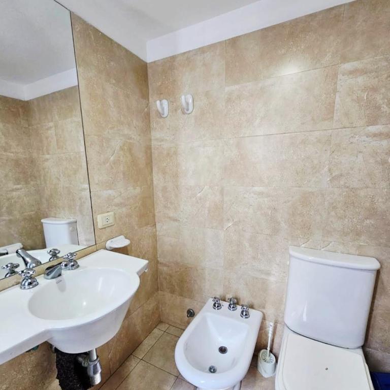 ApartTTL - Room #1583881601 - 8