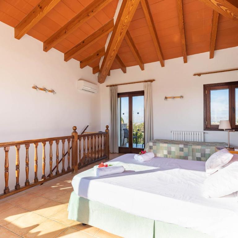 Can Torretes by Rentallorca - Casa - 32
