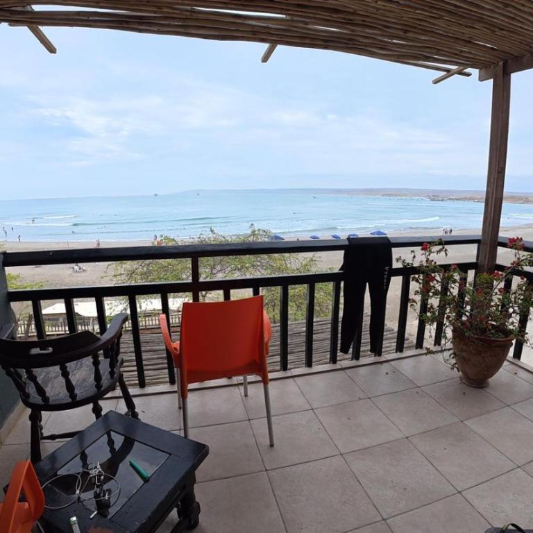 Hotel Lobitos - Family Room with Balcony - 2