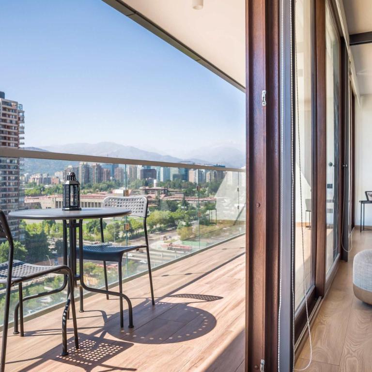Relajate en Las Condes 2D2B totalmente equipado - Apartment - 1
