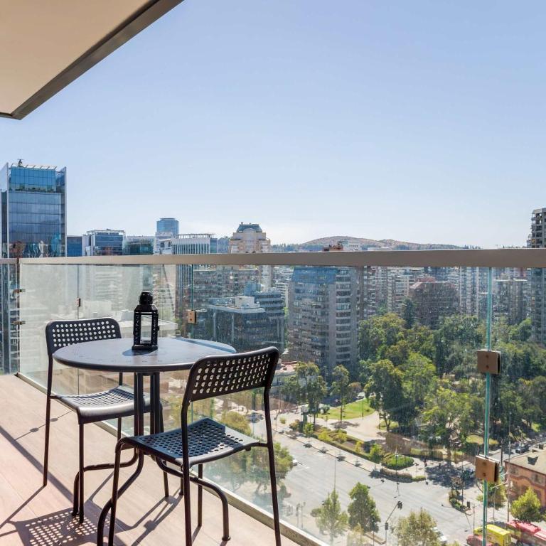 Relajate en Las Condes 2D2B totalmente equipado - Apartment - 7